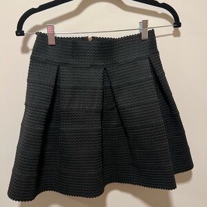 Varga Black Textured Mini Skirt